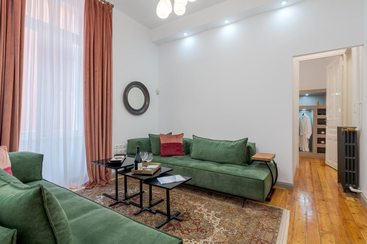 2 Mazi Athens